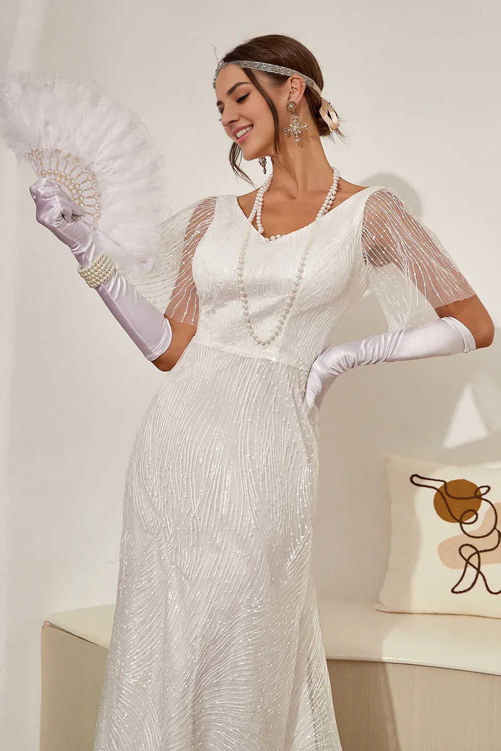 Retro Long Dress Mermaid White V-Neck Wedding Dress